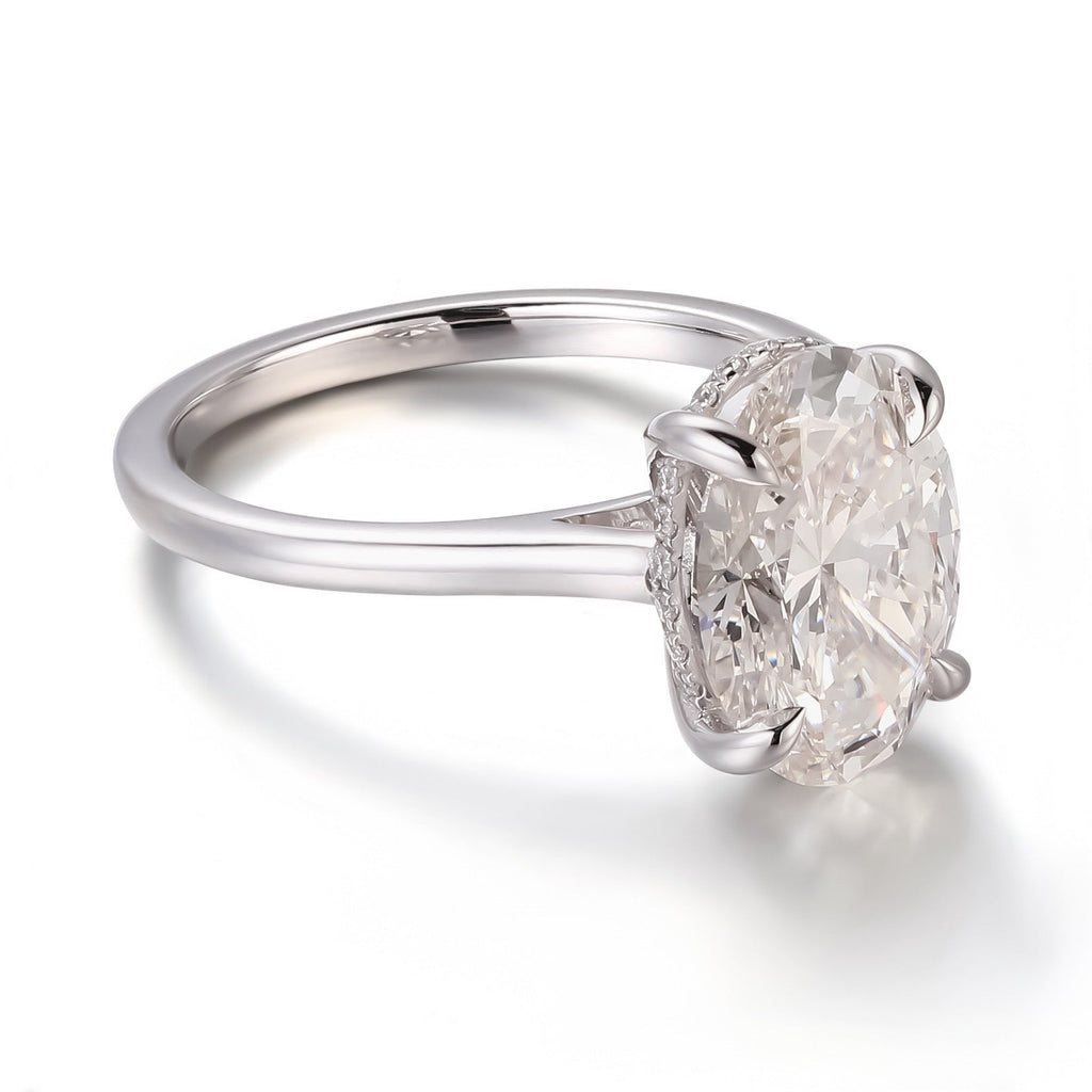 The Future of Fine Jewelry at RAËLIV: Lab-Grown Diamonds & Moissanite