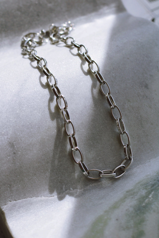 XL PAPERCLIP NECKLACE WHITE GOLD (WATERPROOF & 18K WHITE GOLD PLATED)