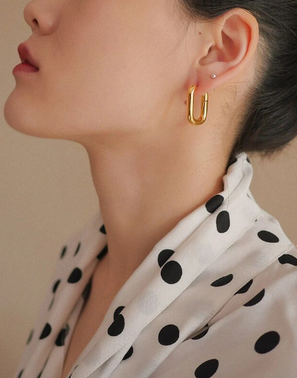 SERENITY HOOPS IN GOLD (WATERPROOF & 18K GOLD PLATED)