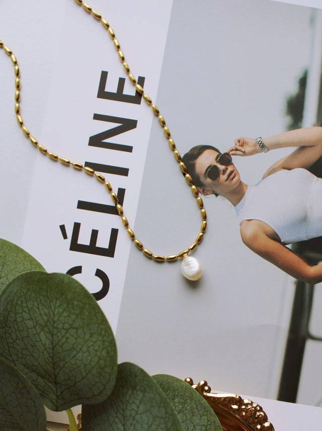 LORNA PEARL NECKLACE IN GOLD (WATERPROOF & 18K GOLD FILLED)